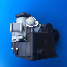 Load image into Gallery viewer, Mercedes Benz Sprinter (903) 00-06 Power Steering Pump New!! MBP3010