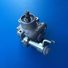 Load image into Gallery viewer, Nissan Pathfinder R51 2005 - 2010 Power Steering Pump New!! NSP2010