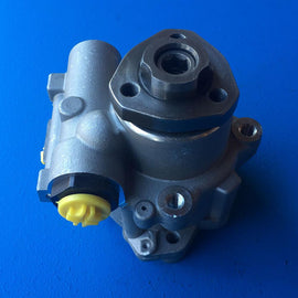 VW Transporter T4 91-96 Power Steering Pump OEM 044145157A  Brand New!! VWP 5010