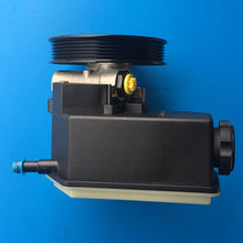 Load image into Gallery viewer, Holden Vectra JR JS 1.8L 4CYL 1995 - 2002 Power Steering Pump New!! GMP4010 - SydneySpareParts