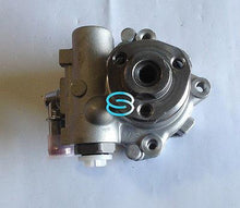 Load image into Gallery viewer, VW Transporter T4 96-04 Power Steering Pump OEM 7D0422155 Brand New!! VWP 5020