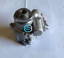 Load image into Gallery viewer, VW Transporter T4 96-04 Power Steering Pump OEM 7D0422155 Brand New!! VWP 5020