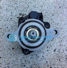 Load image into Gallery viewer, New Power Steering Pump Suitable For Toyota Landcruiser 70 80 100 Series 4.2L Diesel 90-98 New!! TO028