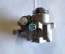 Load image into Gallery viewer, VW Transporter T4 96-04 Power Steering Pump OEM 7D0422155 Brand New!! VWP 5020